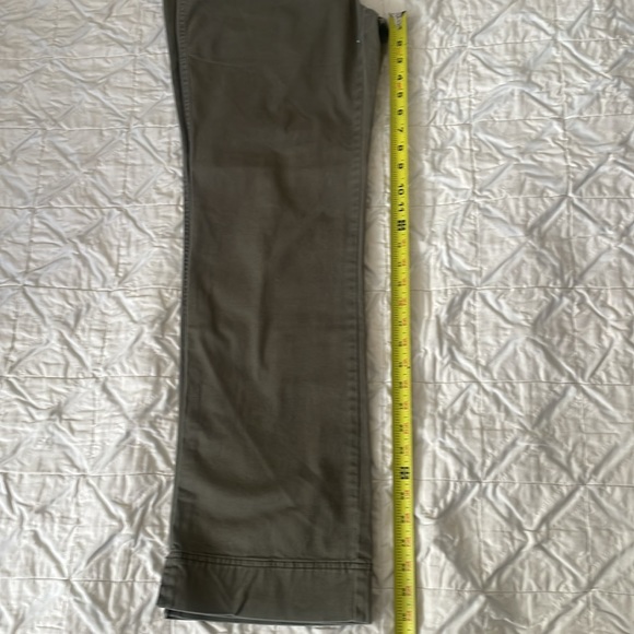 Old Navy low waist chino pants size 10 - Picture 8 of 10